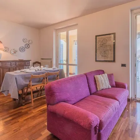 Panorama Del Lago Apartment *